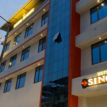 Hotel Singh'S By Wb Inn, Vashi, Наві-Мумбаї Екстер'єр фото